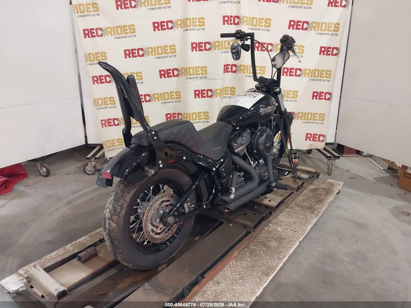 2018 Harley-Davidson Fxbb Street Bob VIN: 1HD1YJJ13JC055292 Lot: 45648774