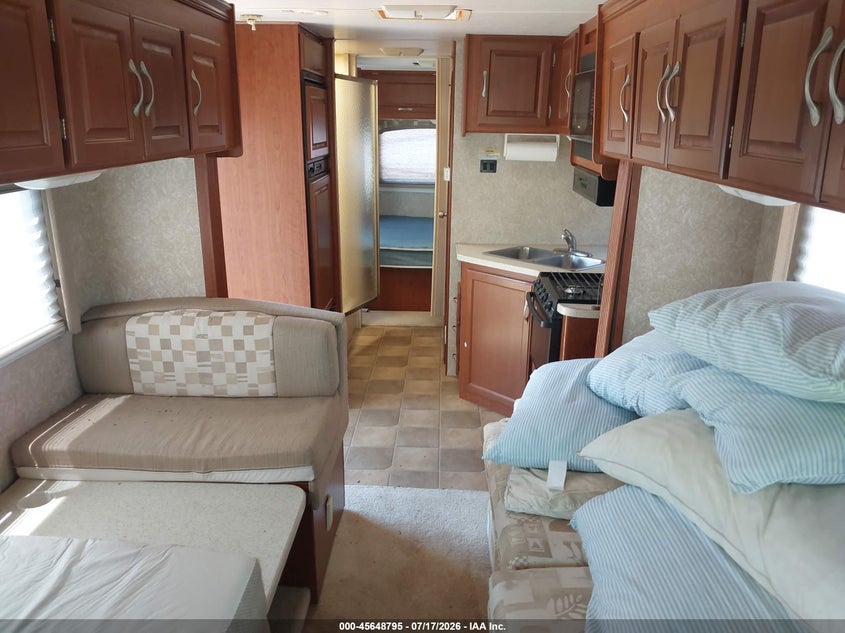 2006 Ford E-450 Cutaway VIN: 1FDXE45S36DA31306 Lot: 45648795