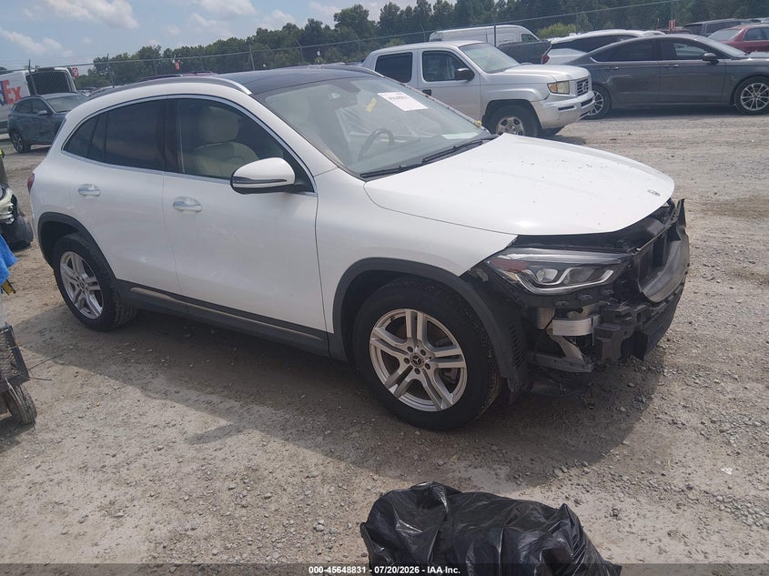 MERCEDES-BENZ GLA 250 - zdjęcie 1