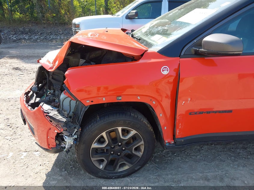 2018 JEEP COMPASS auction photo 6