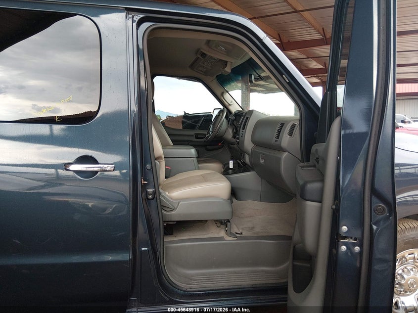 2016 NISSAN NV PASSENGER NV3500 HD auction photo 5