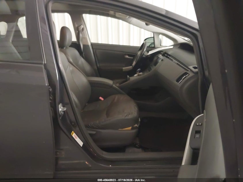 2010 TOYOTA PRIUS auction photo 5