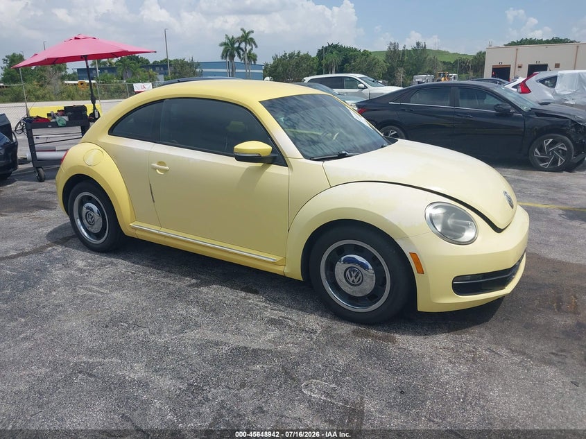 Vin: 3vwjx7atxcm605787, lot: 46147497, volkswagen beetle 2.5l 2012 img_1