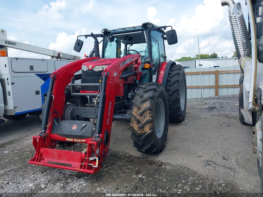 2023 MASSEY FERGUSON 6713 TRACTOR auction photo 2