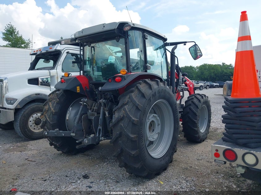 2023 MASSEY FERGUSON 6713 TRACTOR auction photo 4