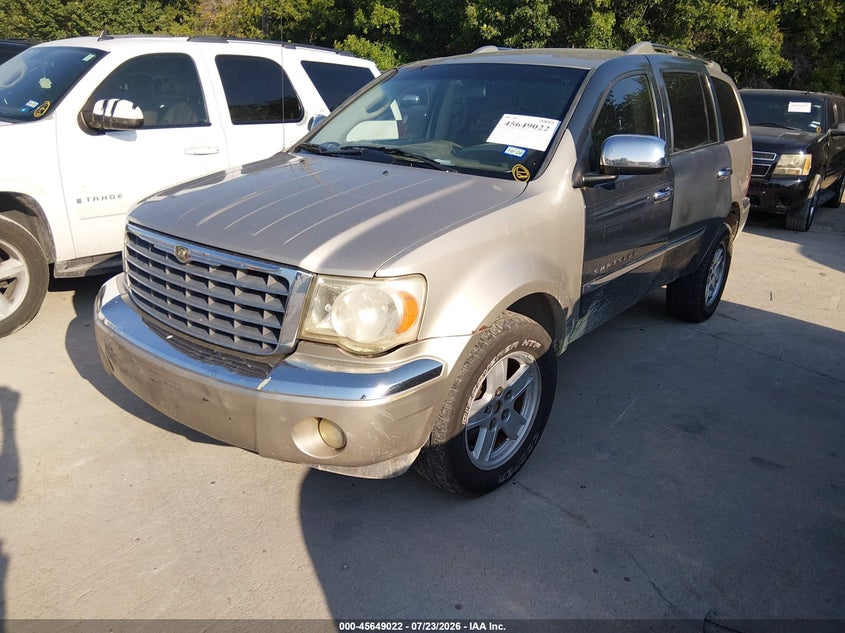 2008 CHRYSLER ASPEN auction photo 2