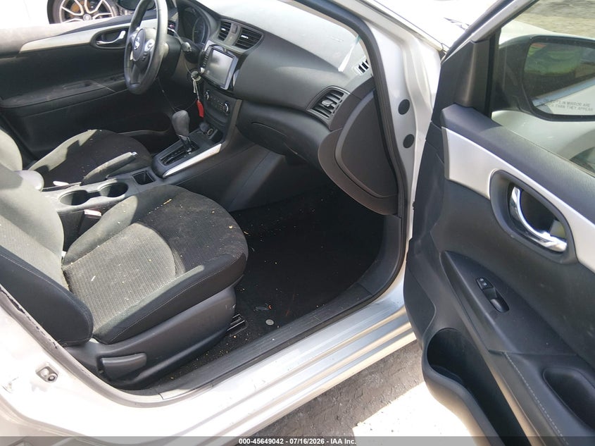 2019 NISSAN SENTRA auction photo 5