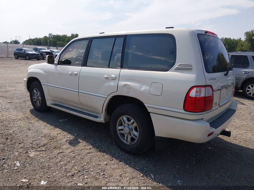 2001 LEXUS LX 470 auction photo 3