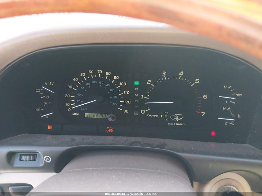 2001 LEXUS LX 470 auction photo 7