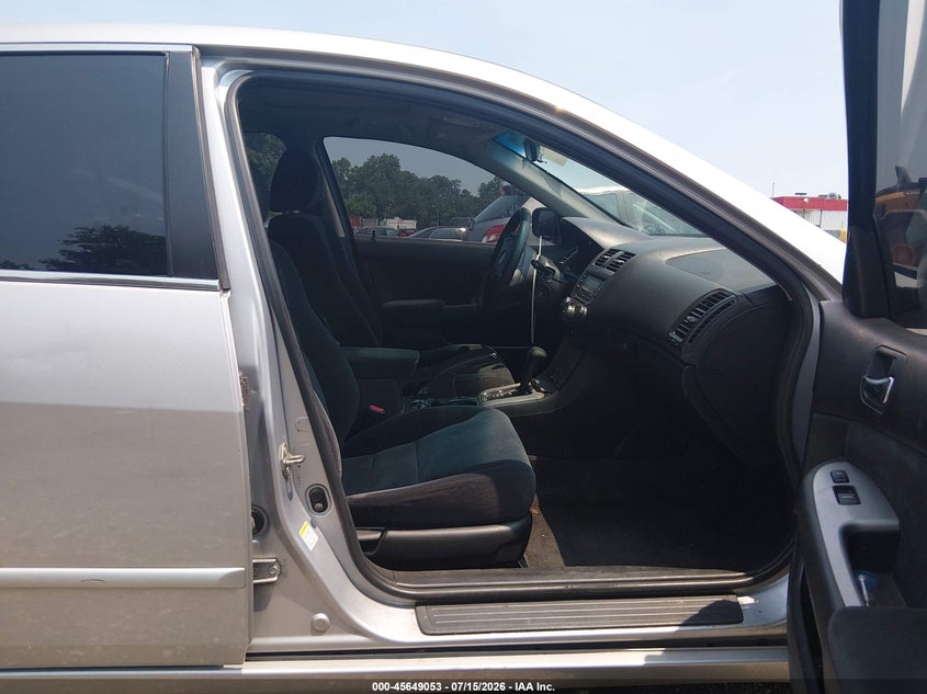 2003 HONDA ACCORD SDN auction photo 5