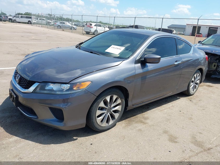 2013 Honda Accord, Right Front, IAAI, VIN 1HGCT1B32DA024013 — photo 2