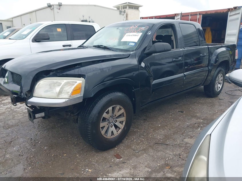 2008 MITSUBISHI RAIDER auction photo 2