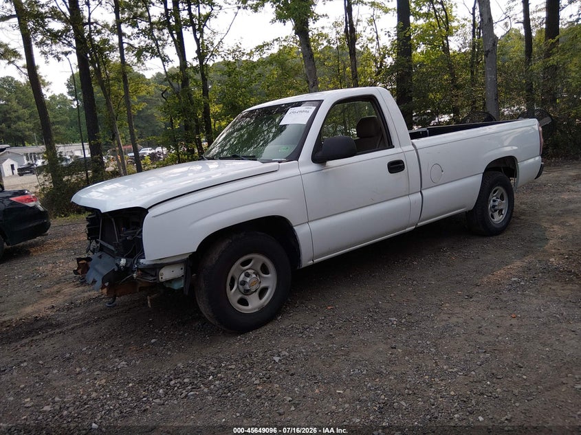 2003 Chevrolet Silverado, Front End, IAAI, VIN 1GCEC14X73Z328798 — photo 2