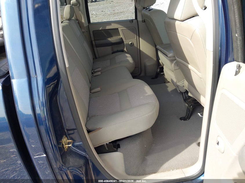 2007 Dodge Ram 1500 Slt/Trx4 Off Road/Sport VIN: 1D7HU18207J586423 Lot: 45649241