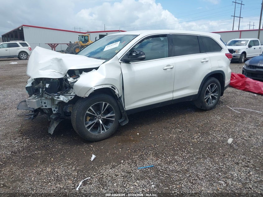 2019 TOYOTA HIGHLANDER auction photo 2