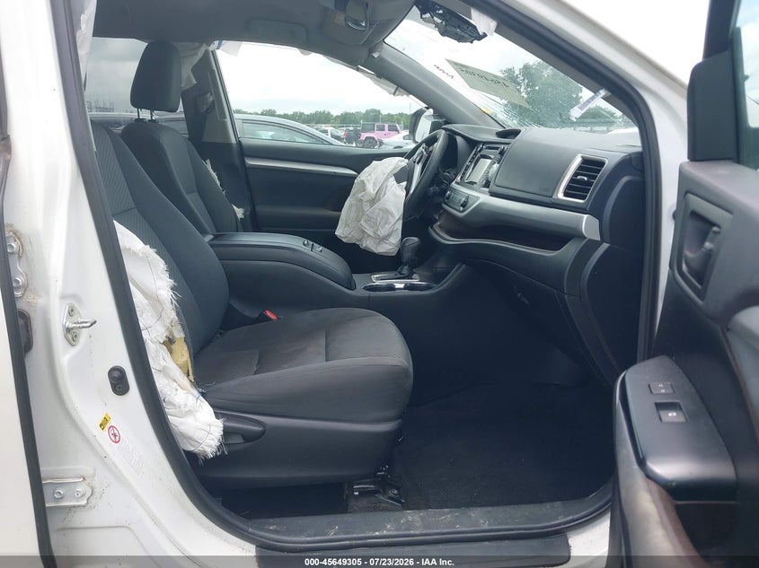 2019 TOYOTA HIGHLANDER auction photo 5