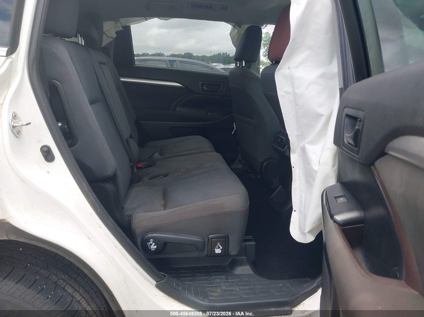 2019 TOYOTA HIGHLANDER auction photo 8