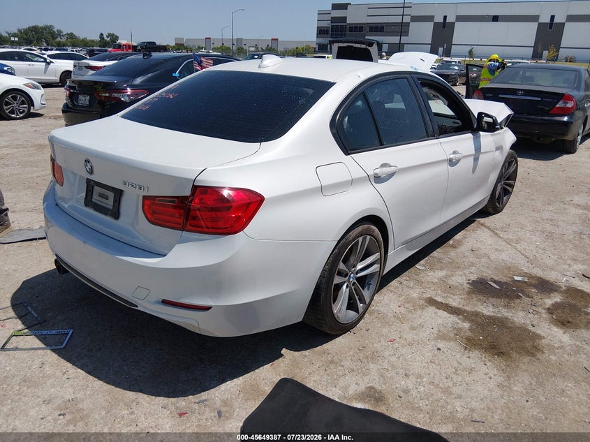 Vin: wba3a5g5xdnp21618, lot: 46147942, bmw 328i 20134