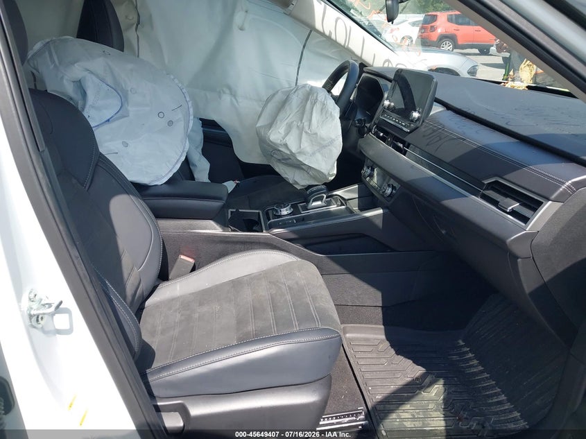 2024 Mitsubishi Outlander Se 2.5 2Wd/Se Black Edition S-Awc/Se Black Edition W/Pano Roof S-Awc VIN: JA4J3VA85RZ047024 Lot: 45649407