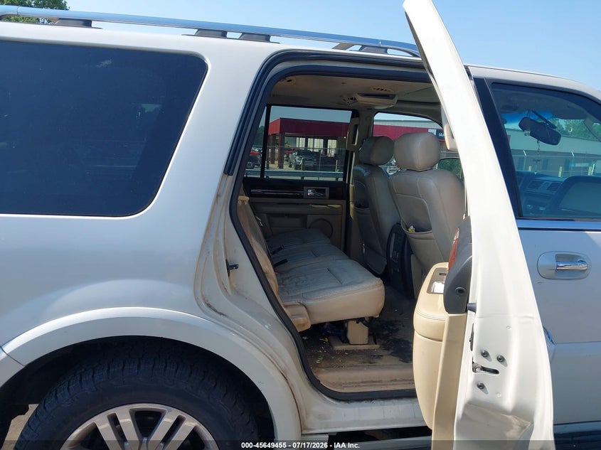 2005 Lincoln Navigator VIN: 5LMFU27535LJ24516 Lot: 45649455