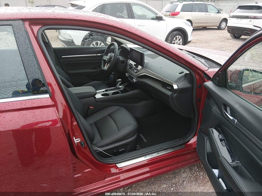2024 NISSAN ALTIMA auction photo 5