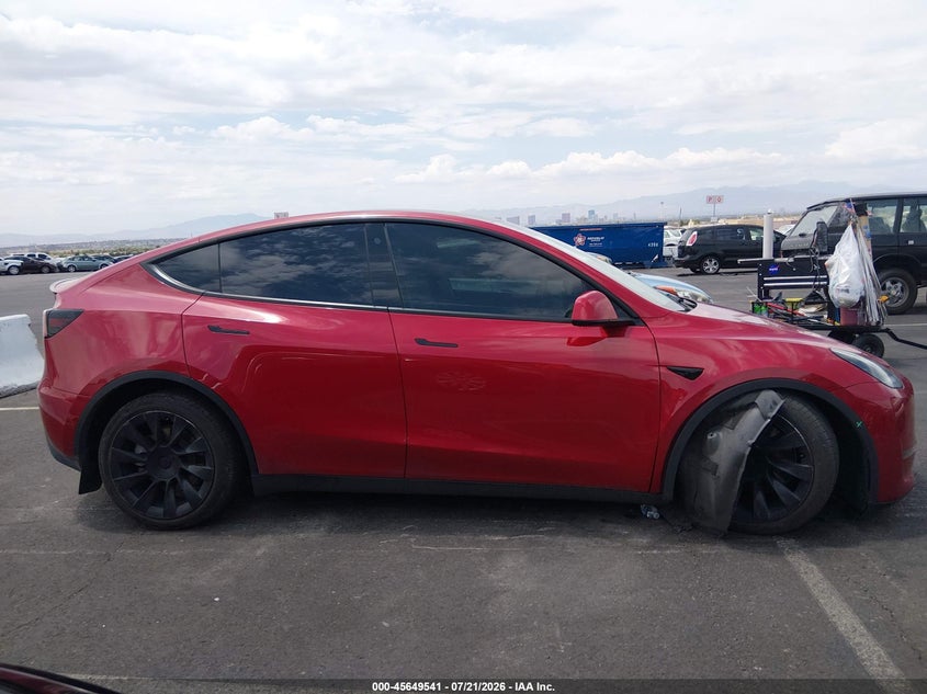 2022 Tesla Model Y Long Range Dual Motor All-Wheel Drive VIN: 7SAYGAEE9NF396854 Lot: 45649541