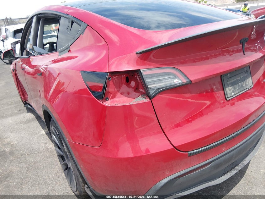 2022 Tesla Model Y Long Range Dual Motor All-Wheel Drive VIN: 7SAYGAEE9NF396854 Lot: 45649541