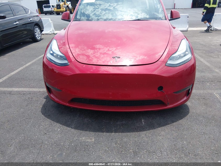 2022 Tesla Model Y Long Range Dual Motor All-Wheel Drive VIN: 7SAYGAEE9NF396854 Lot: 45649541