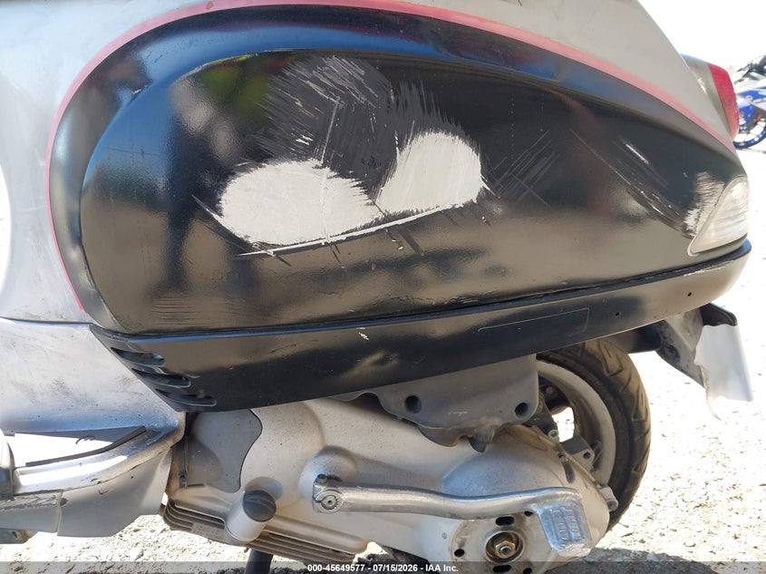 2006 Vespa Lx 150 VIN: ZAPM448F465001295 Lot: 45649577