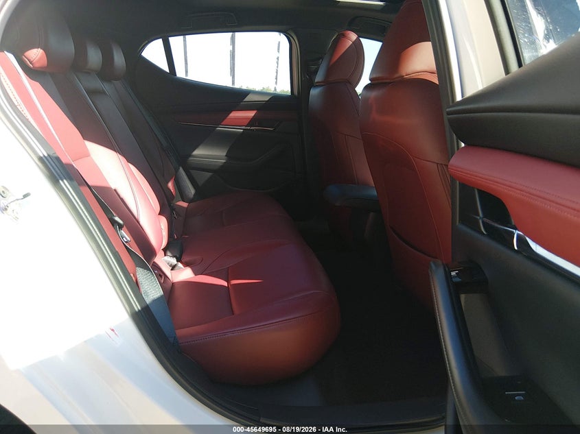 2023 MAZDA MAZDA3 auction photo 8