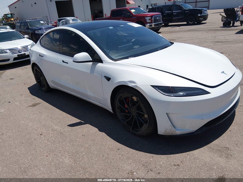 Vin: 5yj3e1et1rf784730, lot: 46148332, tesla model 3 performance all-wheel drive 2024 img_1