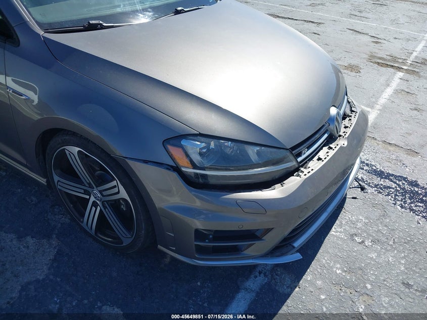 2015 Volkswagen Golf R 4-Door VIN: WVWLF7AU4FW222701 Lot: 45649851