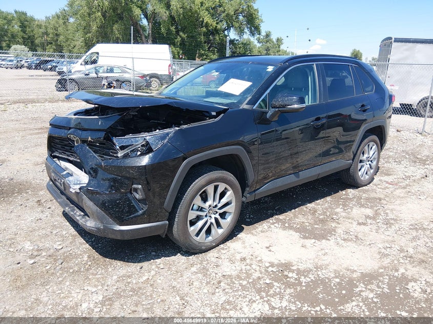 2023 Toyota RAV 4, Front End, IAAI, VIN 2T3A1RFV3PC376689 — photo 2