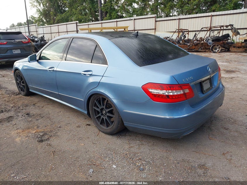 2010 MERCEDES-BENZ E 550 auction photo 3
