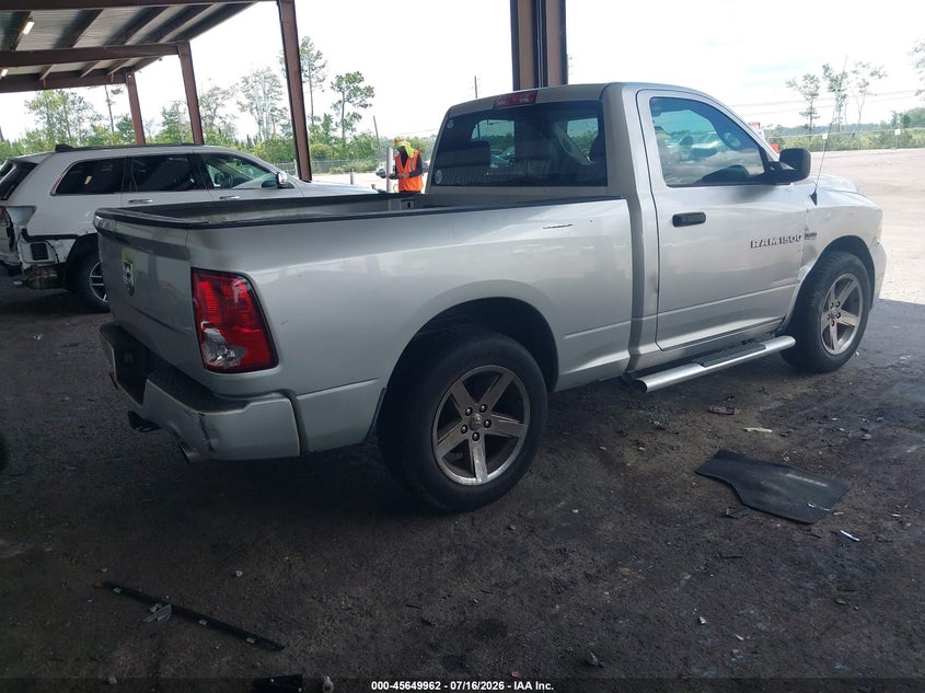 Vin: 3c6jd6at5cg165926, lot: 46148517, ram 1500 st 20124