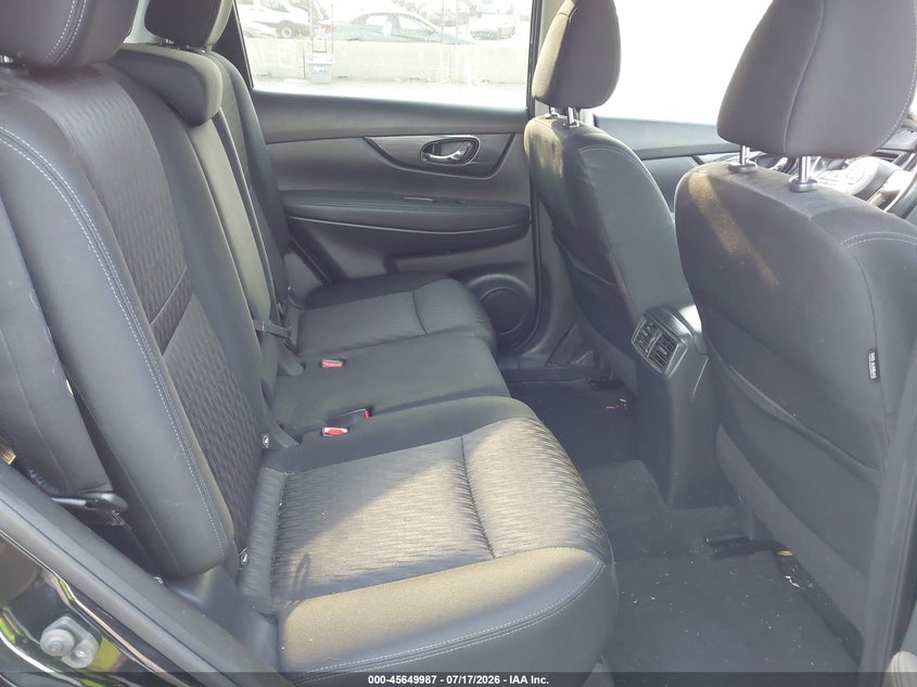 2018 NISSAN ROGUE auction photo 8