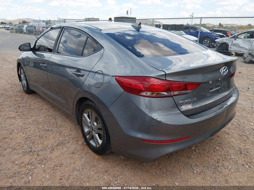 2018 HYUNDAI ELANTRA auction photo 3