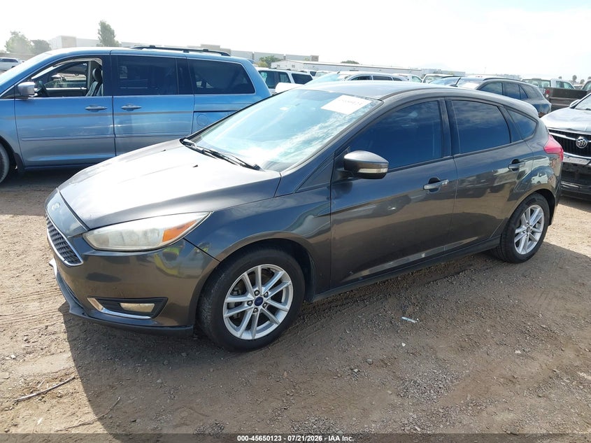 2015 Ford Focus Se VIN: 1FADP3K26FL370511 Lot: 45650123
