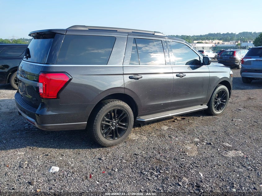 2022 Ford Expedition Xlt VIN: 1FMJU1JT4NEA61087 Lot: 45650143