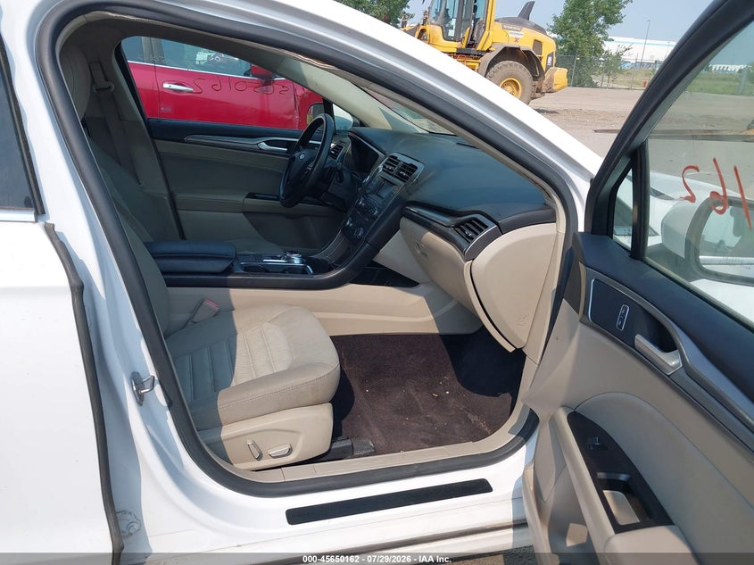 2017 FORD FUSION auction photo 5