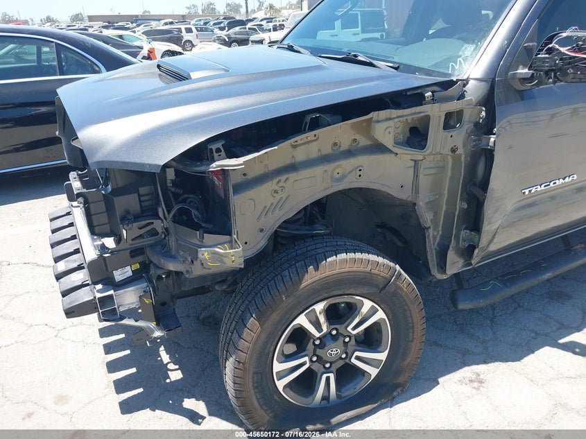 2017 Toyota Tacoma Trd Sport VIN: 3TMDZ5BN1HM023423 Lot: 45650172