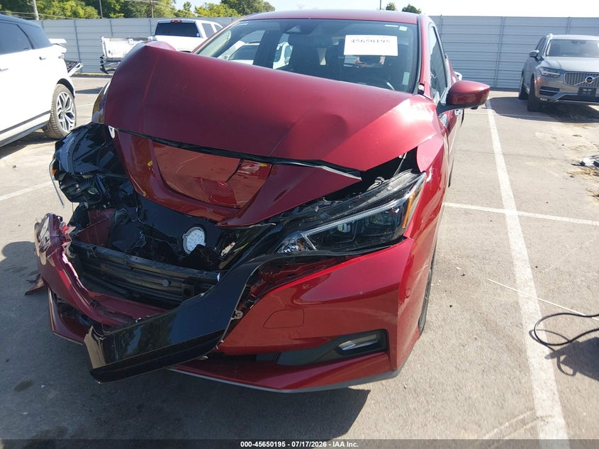 2023 NISSAN LEAF auction photo 6
