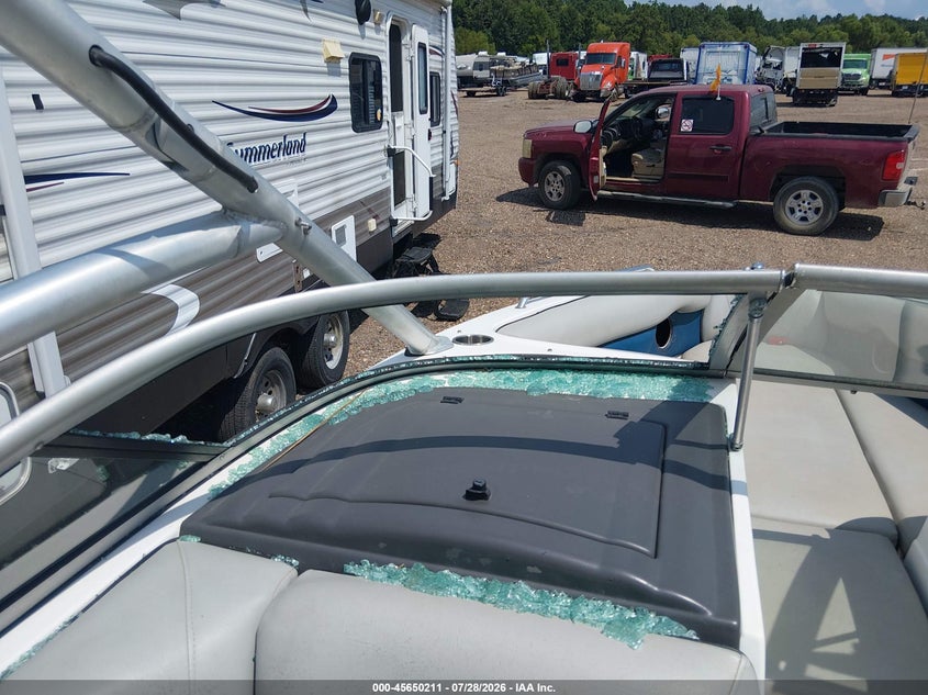 2005 SUPRA 24 SSV auction photo 6