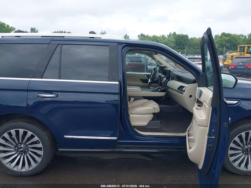2018 Lincoln Navigator Reserve VIN: 5LMJJ2LT5JEL13755 Lot: 45650212
