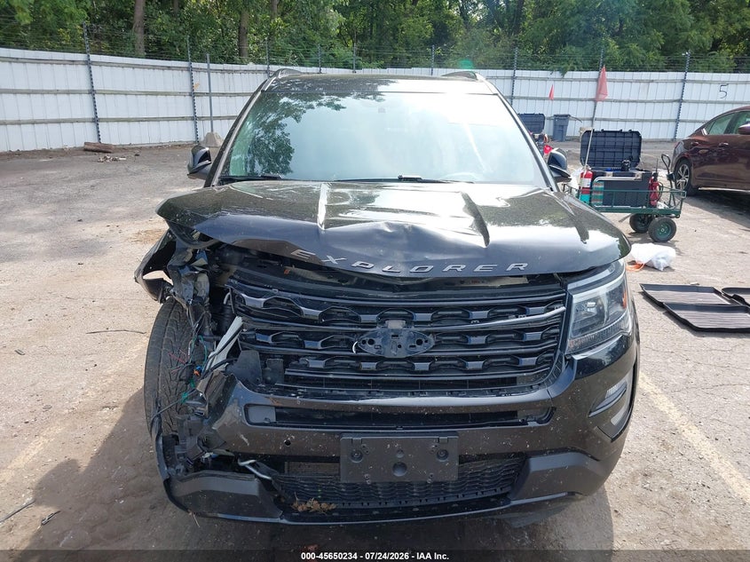 2017 FORD EXPLORER SPORT · Фото 12