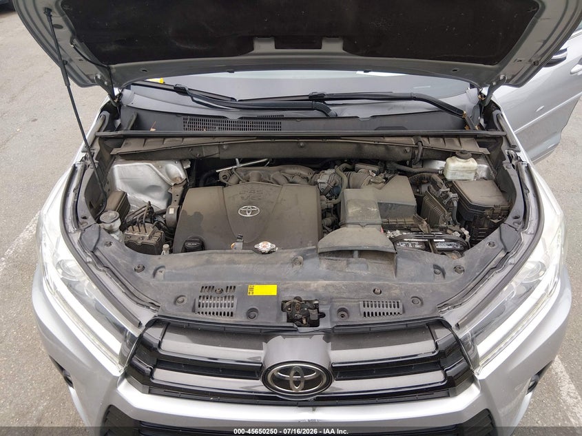 TOYOTA HIGHLANDER - zdjęcie 10