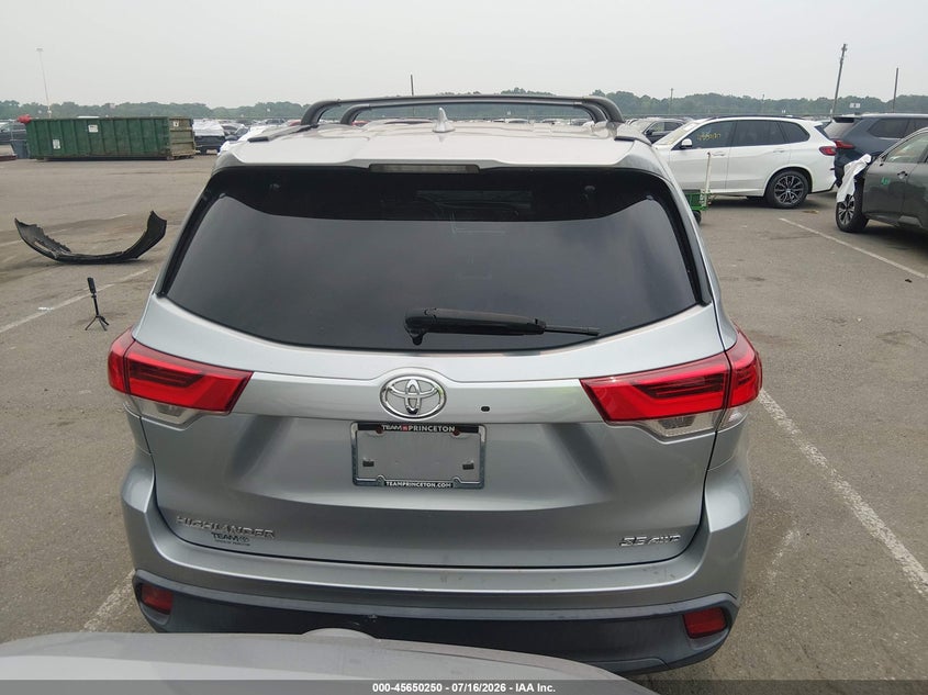 TOYOTA HIGHLANDER - zdjęcie 16