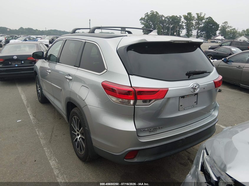 TOYOTA HIGHLANDER - zdjęcie 3