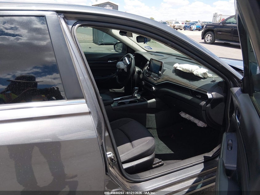 2024 NISSAN ALTIMA auction photo 5