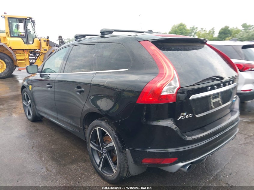 2016 VOLVO XC60 auction photo 3